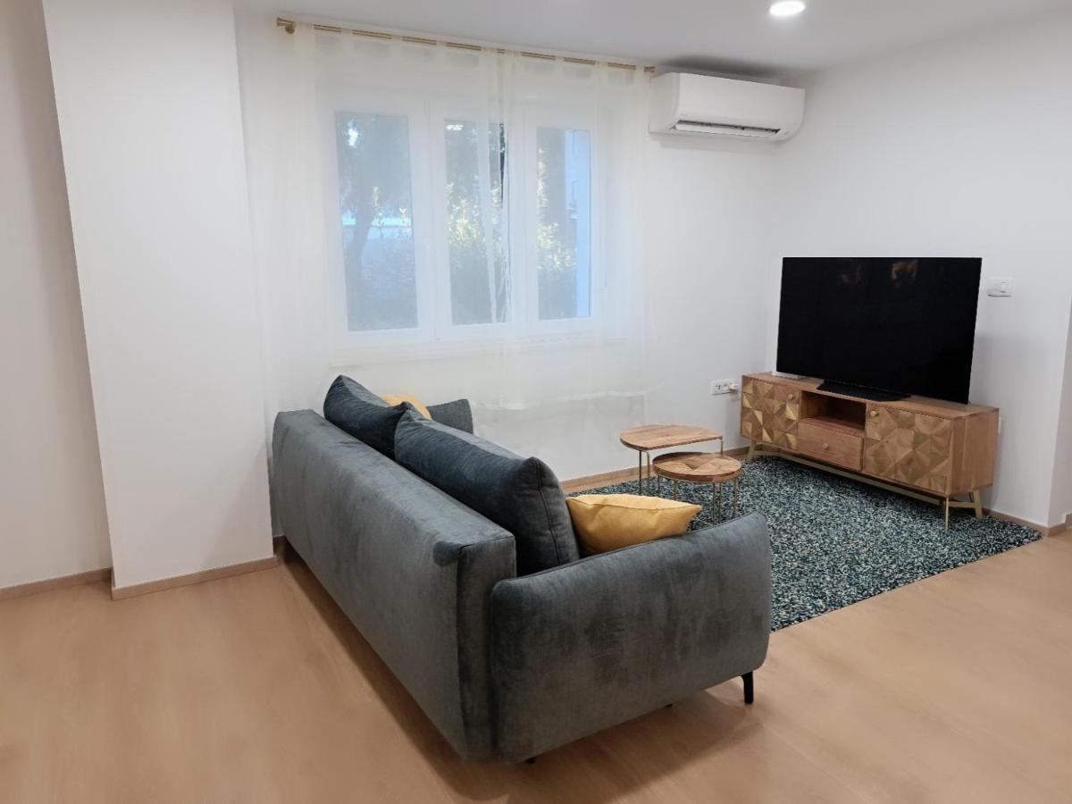 Apartment Luana Pula Luaran gambar