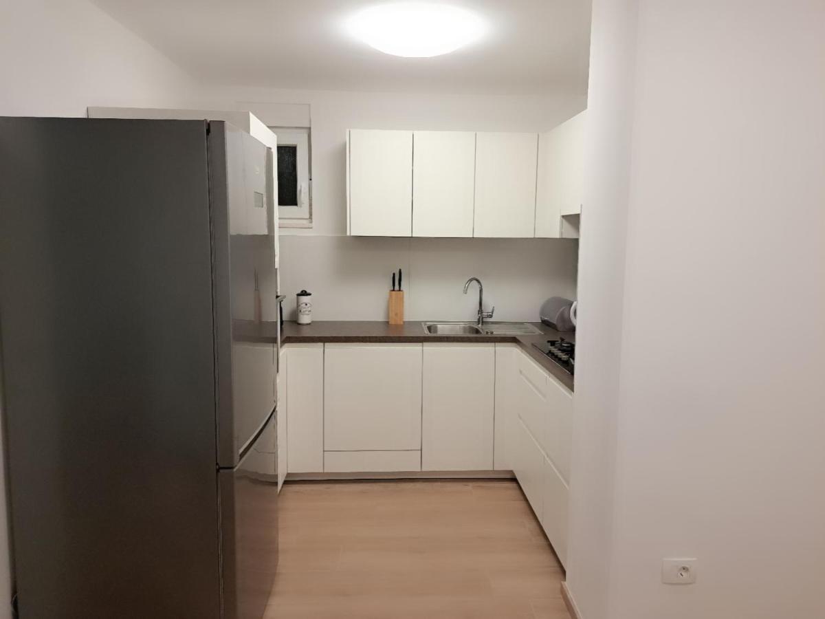 Apartment Luana Pula Luaran gambar