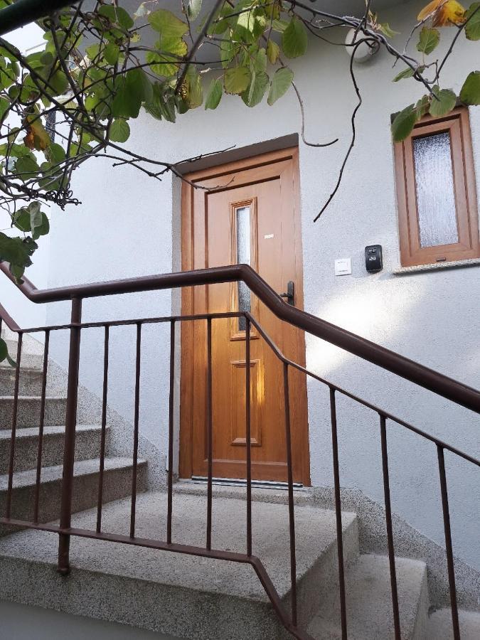 Apartment Luana Pula Luaran gambar